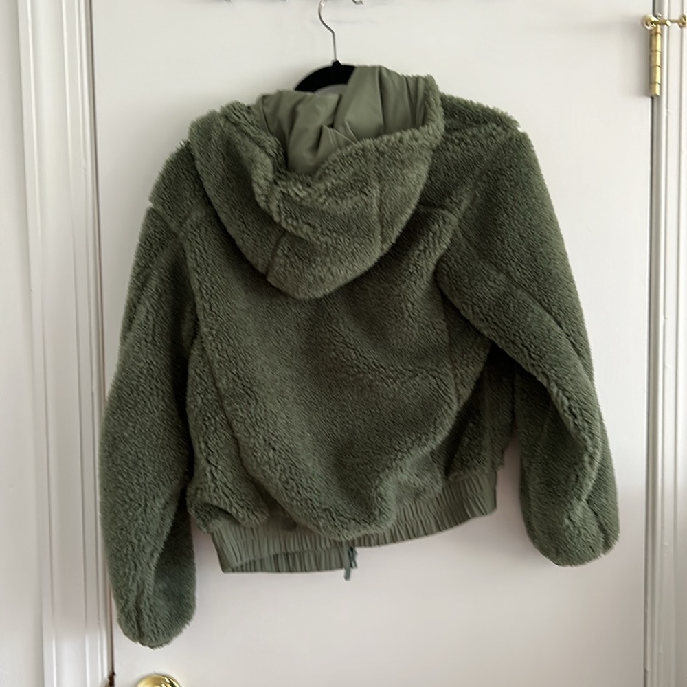 Green Lululemon Fuzzy Reversible Jacket - Picture 5 of 5
